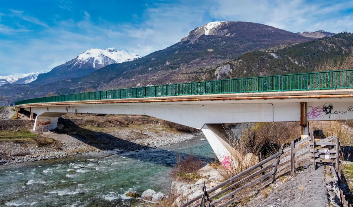 Renforcement du Pont Rouge sur le Guil — Précontrainte Additionnelle